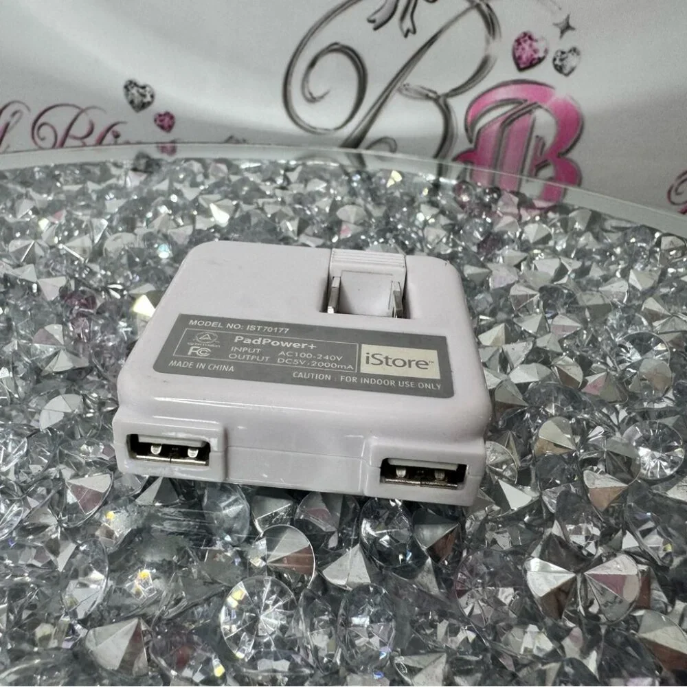 i-store USB dual plug 2 plug in white wall plug phone cords USB silver phone